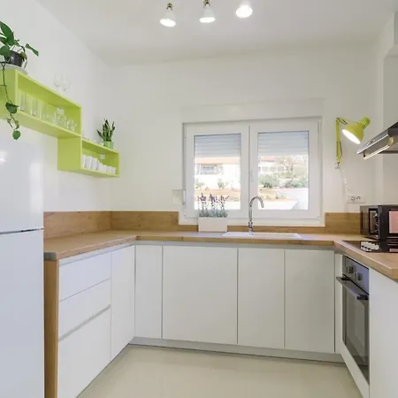 S-7 * Τρογκίρ