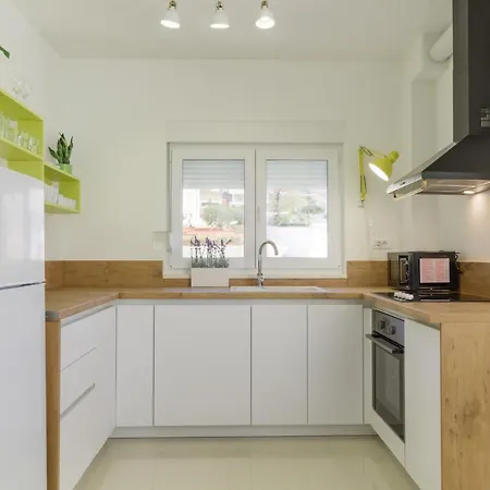 S-7 * Τρογκίρ